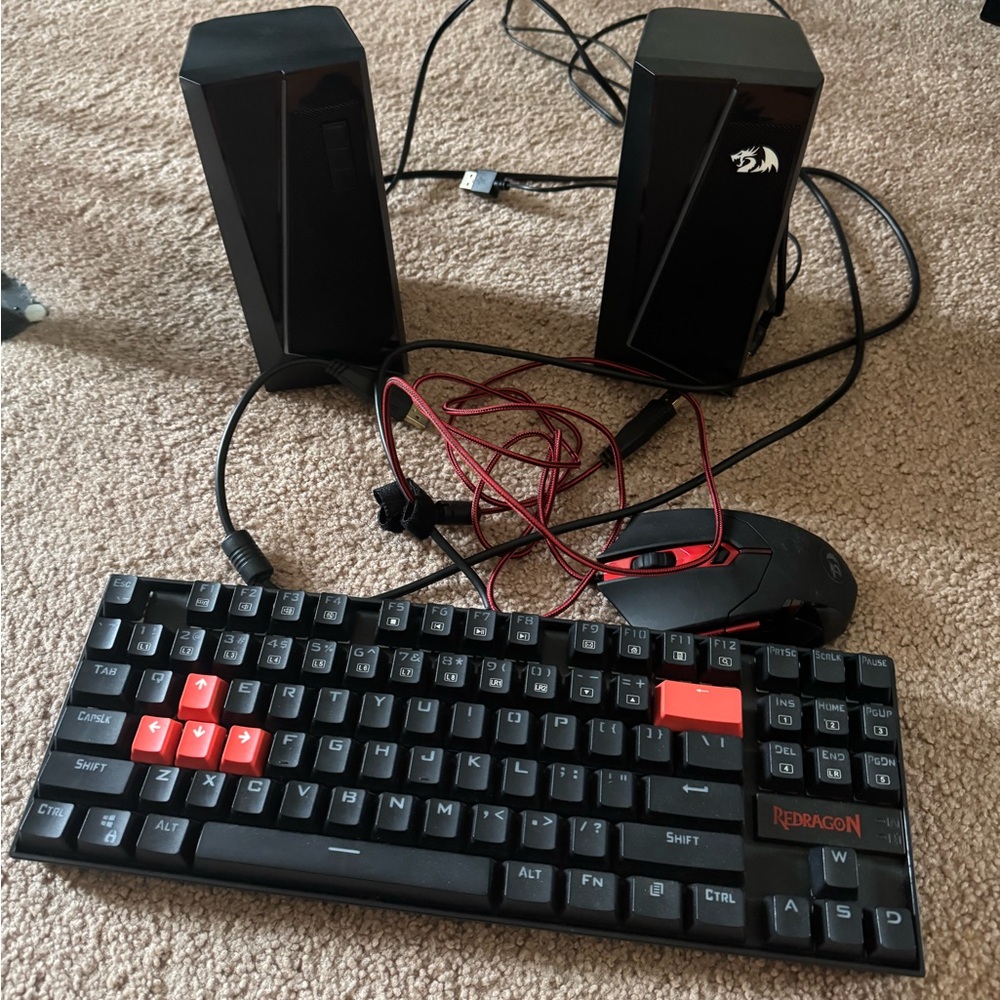 Redragon bundle. Keyboard. Camera. Mouse. Speakers. Excellent condition.